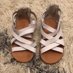 Zara toddler girl white sandal size 6